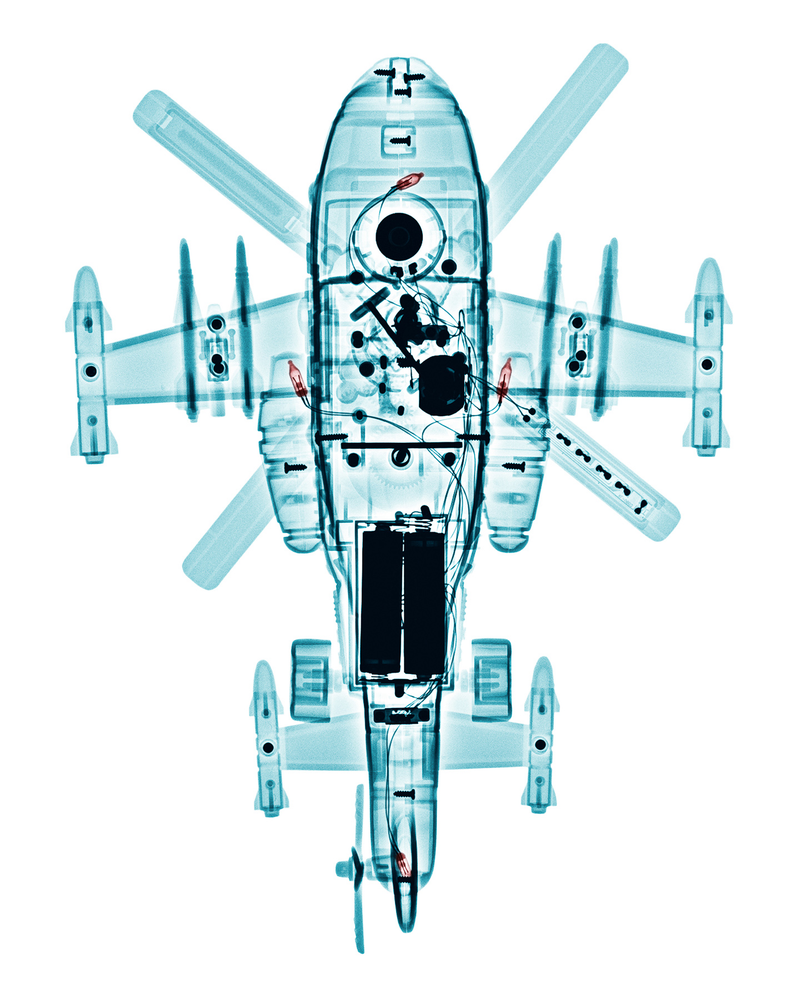 Illustration for article titled Cheap toys look surprisingly cool through X-rays
